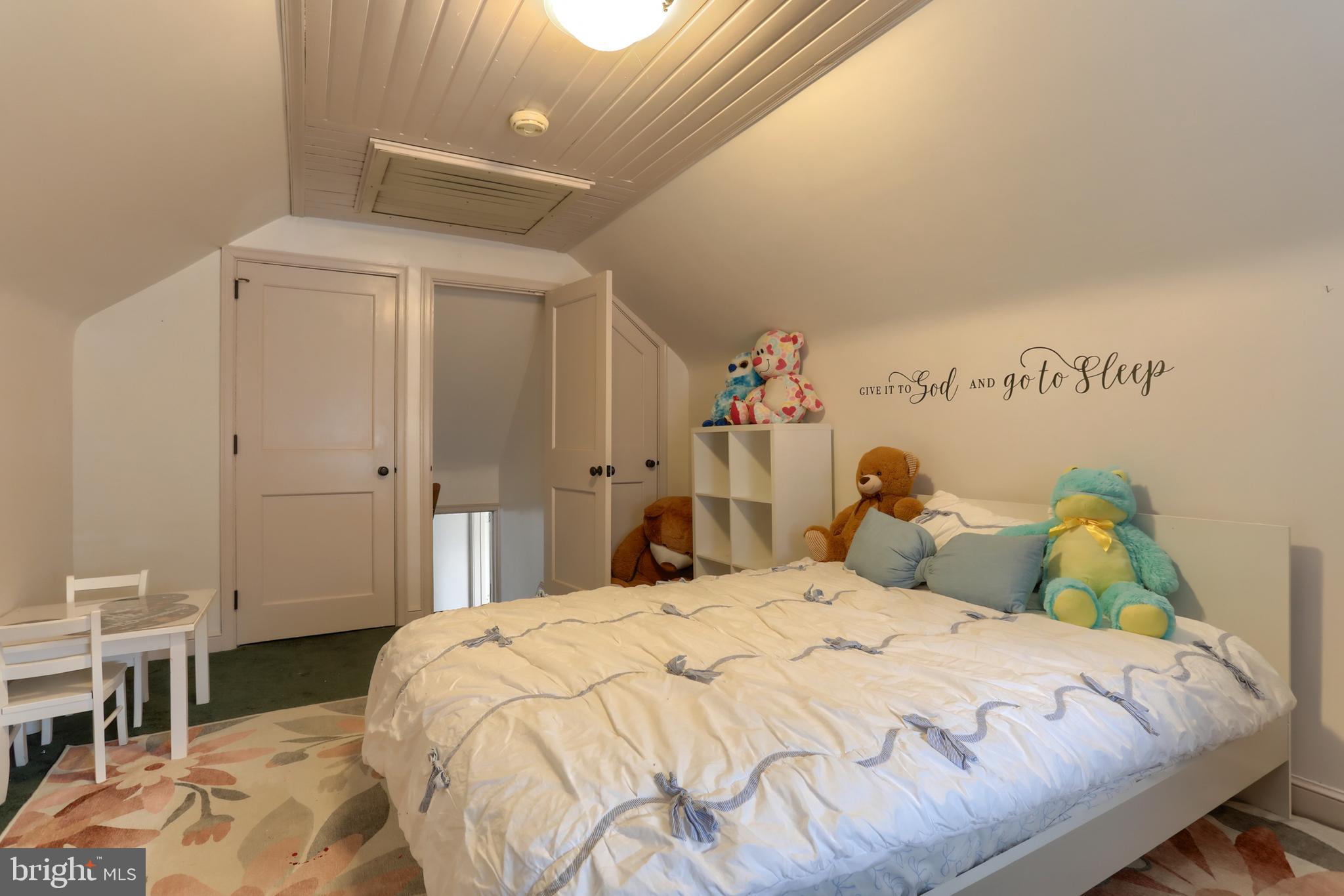 323 South 3rd Avenue Lebanon, PA 17042 - Photo 24 of 33 a bedroom with a bed and a table