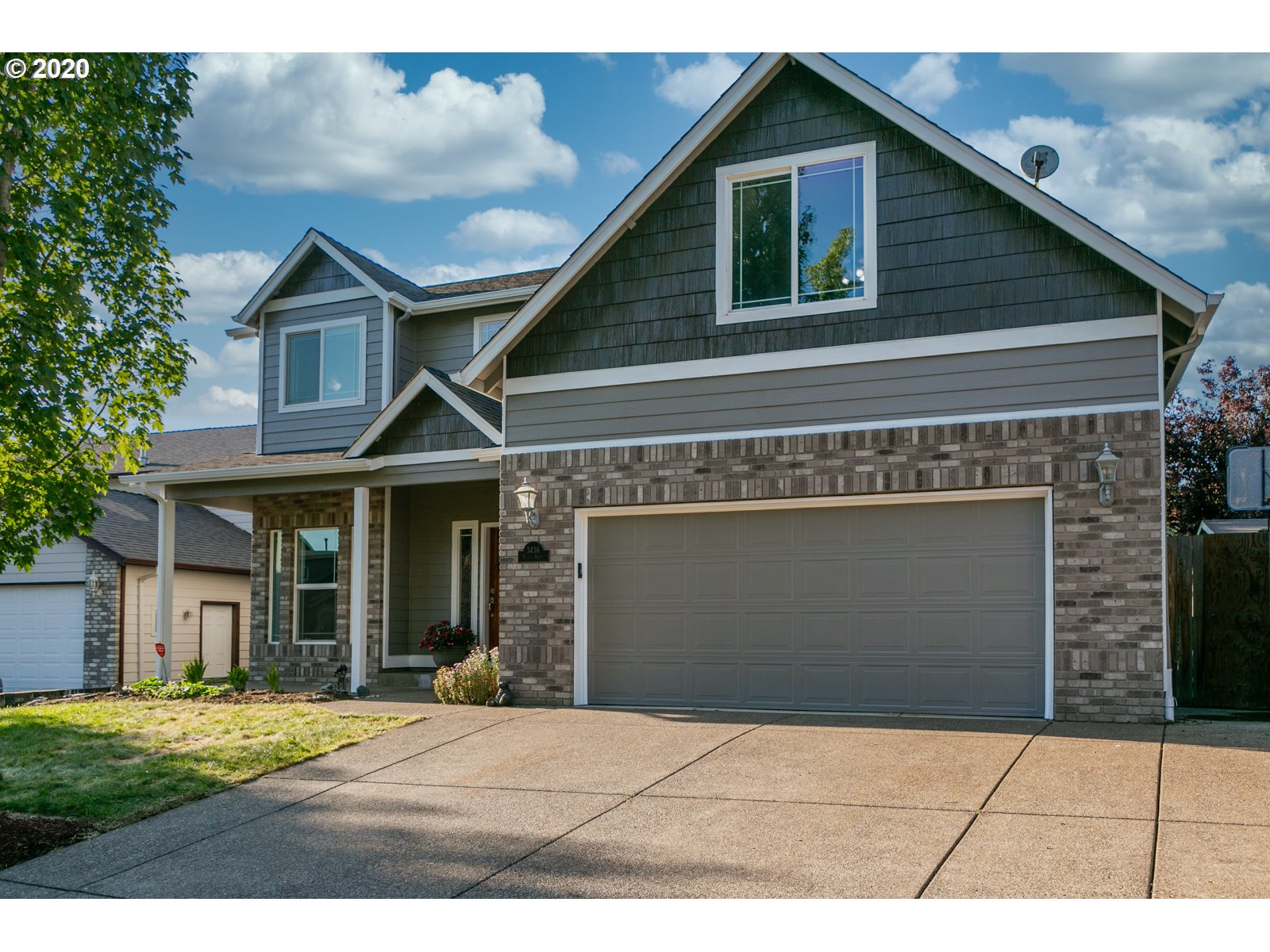 3436 Falcon Drive Springfield, OR 97477 - Photo 1 of 32 Gallery Image 1