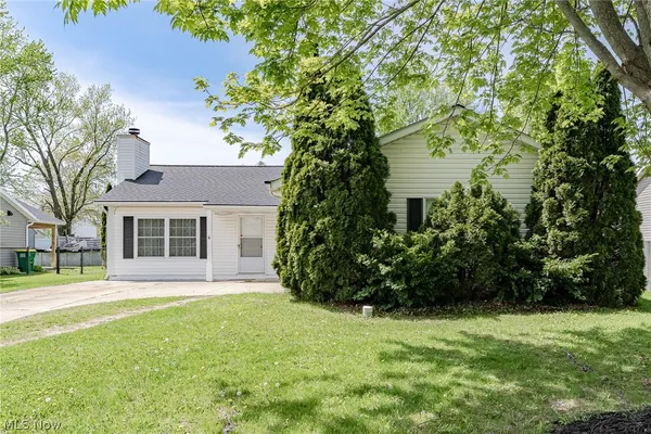 $225,000 | 199 East Parkway Drive, Madison, OH 44057