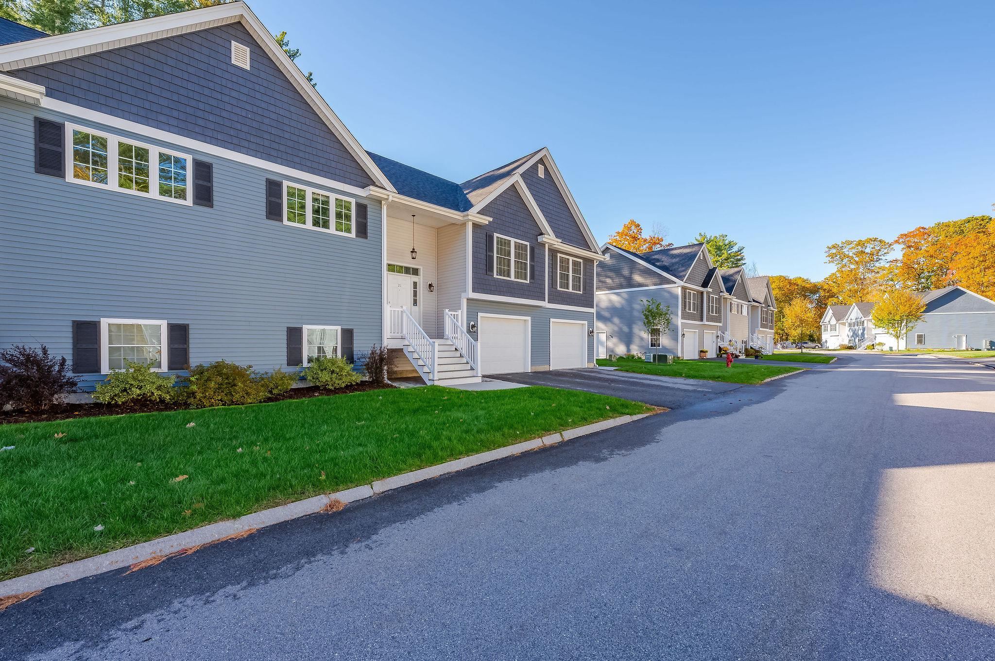 21 Cypress Circle Exeter, NH 03833 - Photo 2 of 52