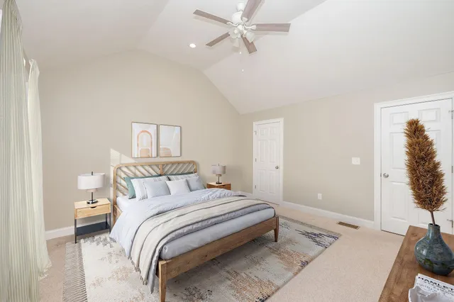 $729,900 | 21 Cypress Circle, Exeter, NH 03833