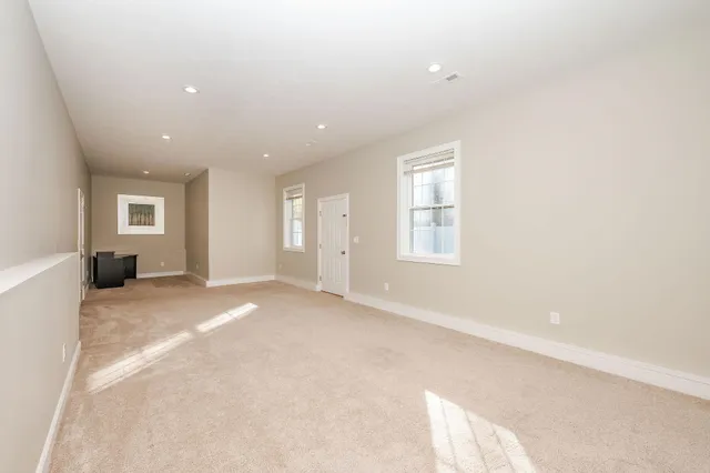 $729,900 | 21 Cypress Circle, Exeter, NH 03833