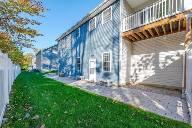 $729,900 | 21 Cypress Circle, Exeter, NH 03833