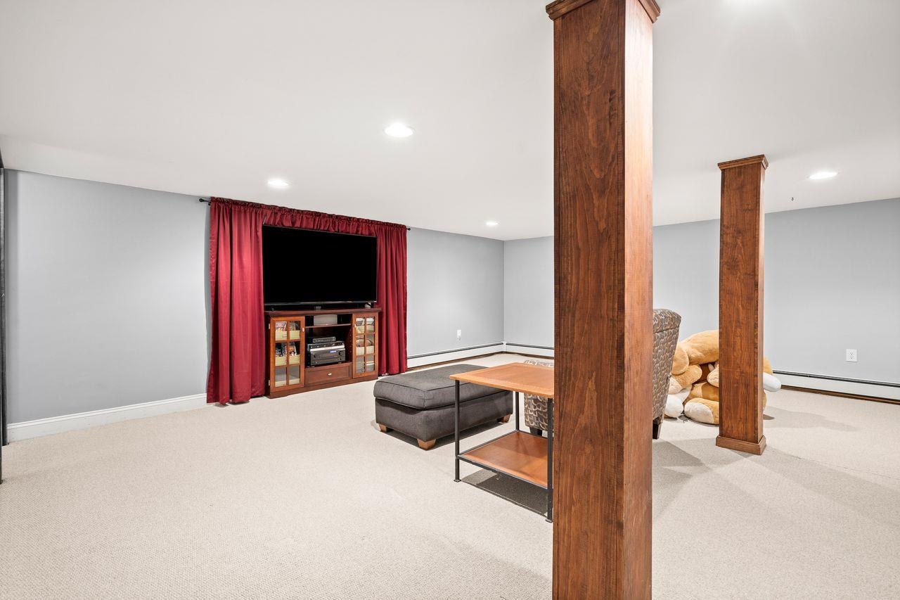 62 Truell Road Hollis, NH 03049 - Photo 32 of 40 Gallery Image 32