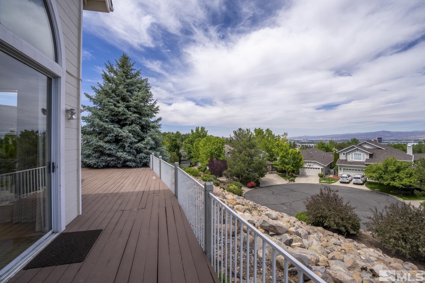 6172 Squires Lane Reno, NV 89519 - Photo 33 of 40 a view of balcony and yard