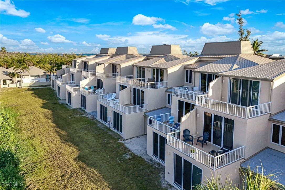 200 Periwinkle Way, Unit 214 Sanibel, FL 33957 - Photo 32 of 38