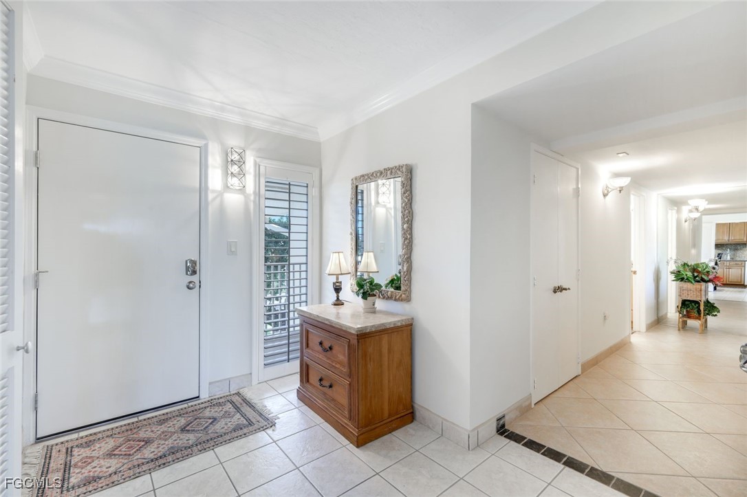 200 Periwinkle Way, Unit 214 Sanibel, FL 33957 - Photo 5 of 38