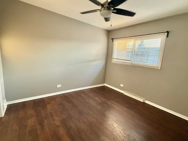 $2,300 | 4926 Crain Street, Unit C, Skokie, IL 60077