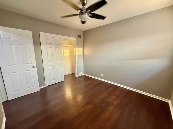 $2,300 | 4926 Crain Street, Unit C, Skokie, IL 60077