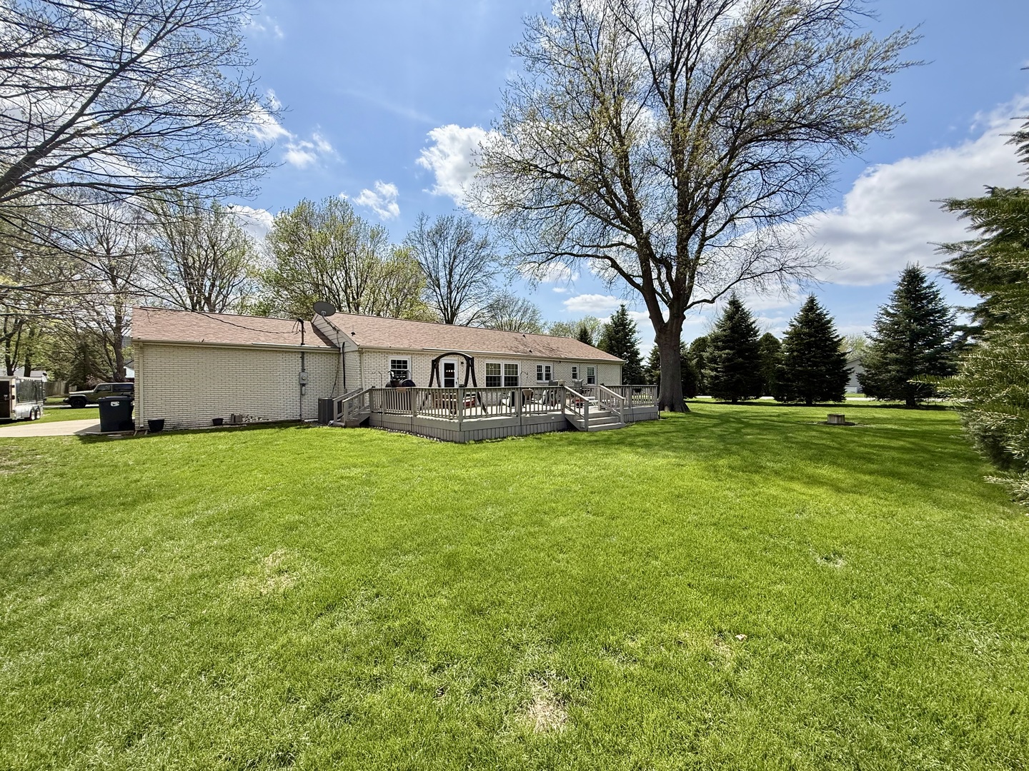 107 3rd Street Broadlands, IL 61816 - Photo 23 of 26