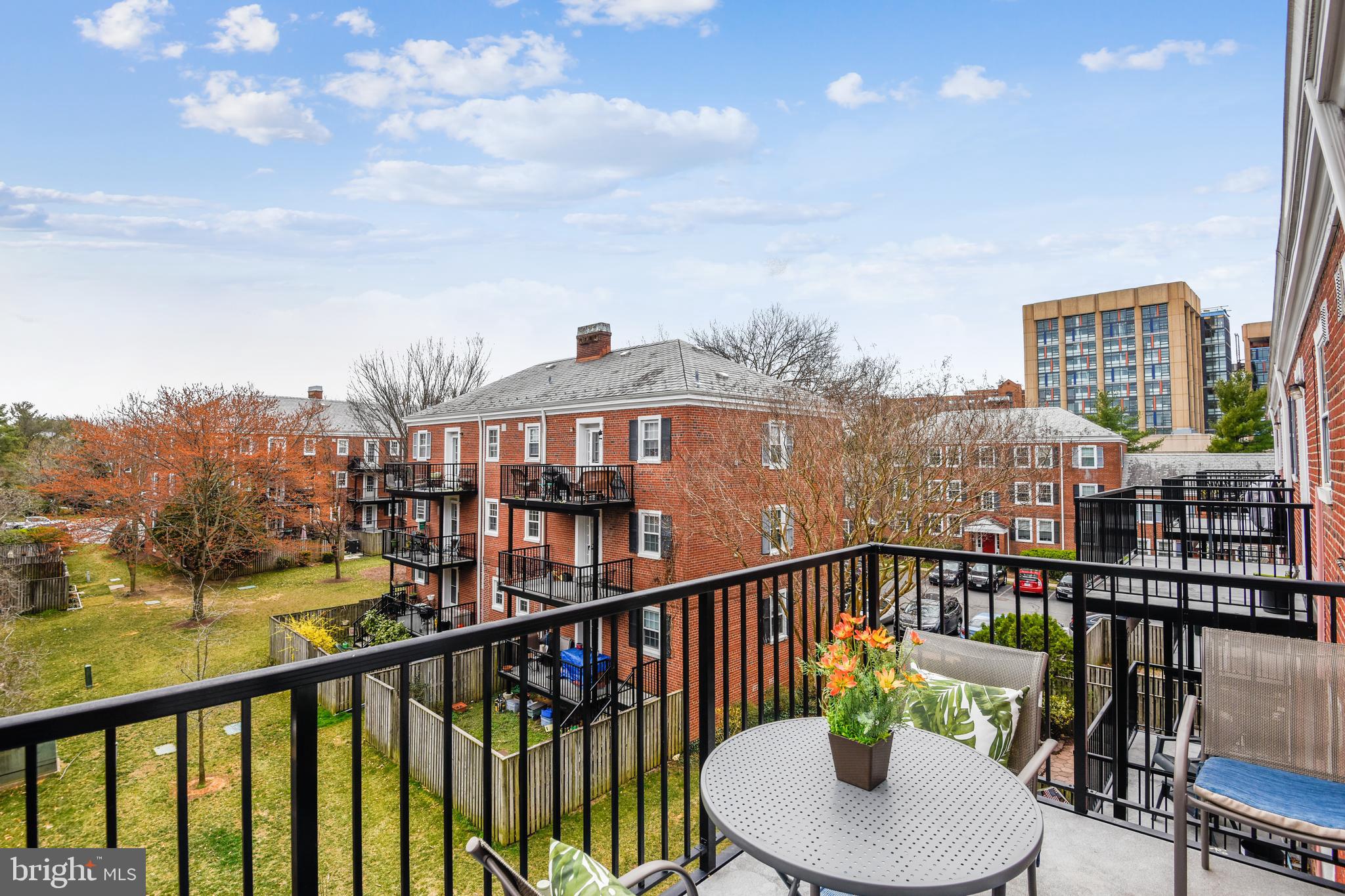 4900 29th Road South, Unit C1 Arlington, VA 22206 - Photo 31 of 41 Gorgeous view of the neighborhood