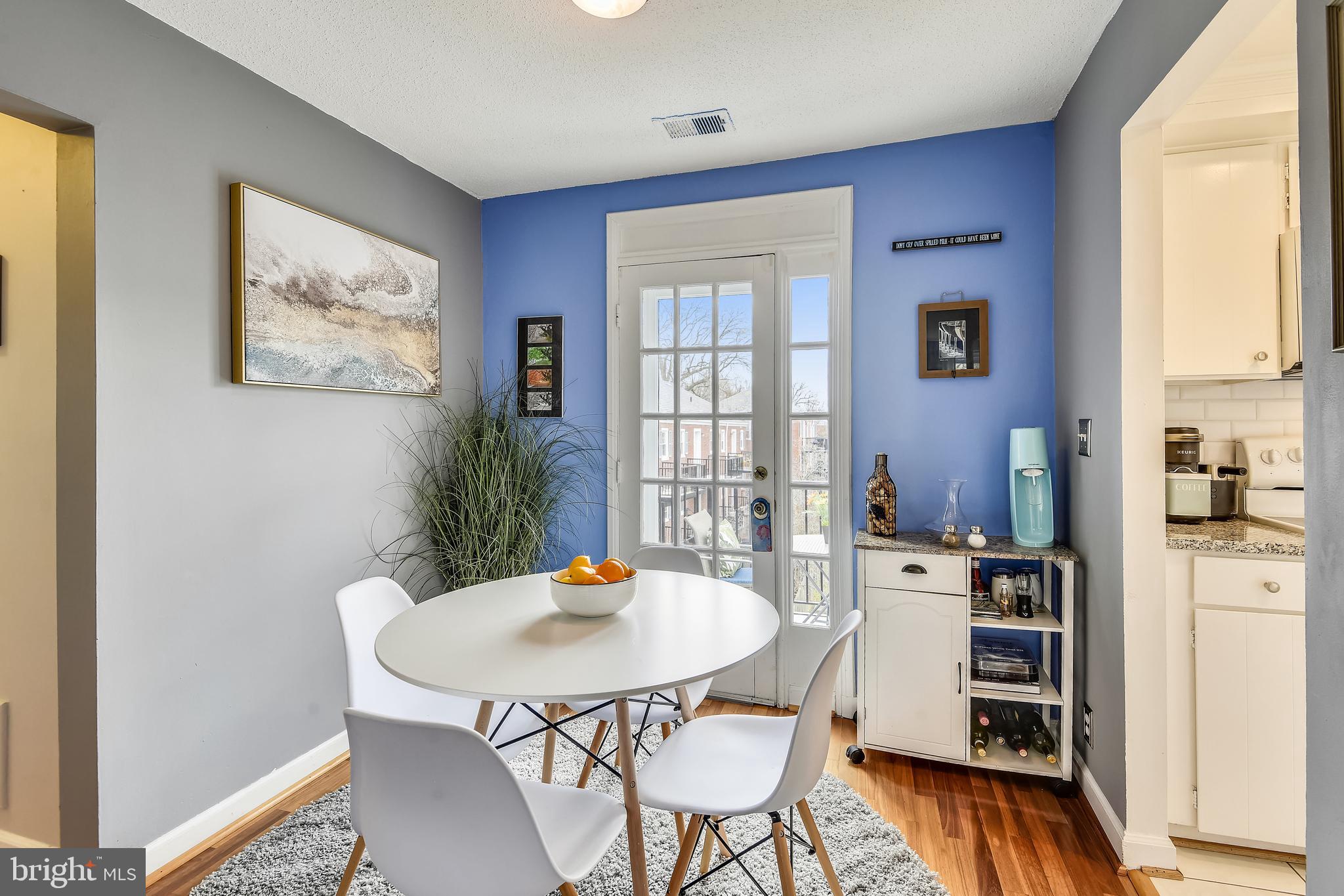 4900 29th Road South, Unit C1 Arlington, VA 22206 - Photo 7 of 41 Separate dining area w/ door out to balcony