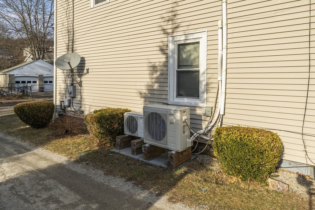 19 Chapel Street Warren, MA 01092 - Photo 26 of 38