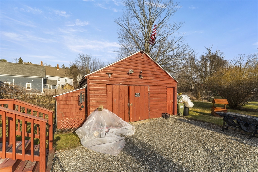 19 Chapel Street Warren, MA 01092 - Photo 32 of 38