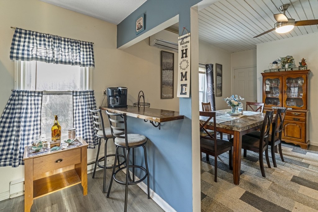 19 Chapel Street Warren, MA 01092 - Photo 5 of 38