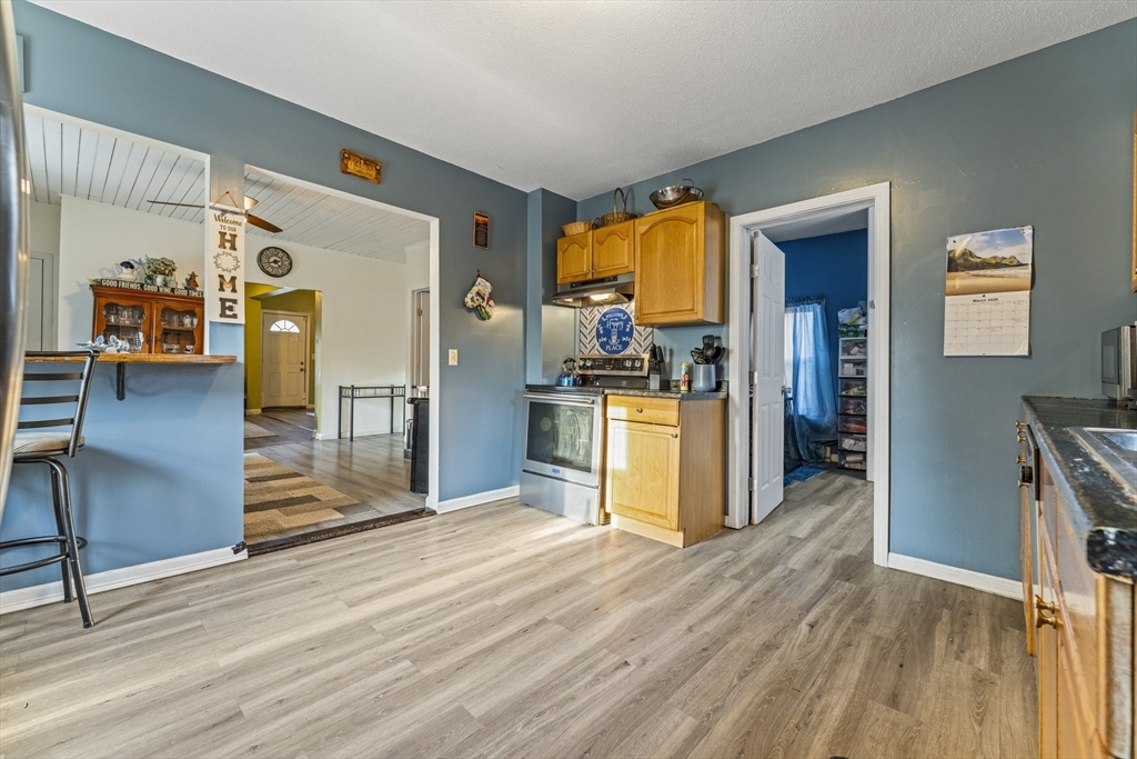19 Chapel Street Warren, MA 01092 - Photo 9 of 38
