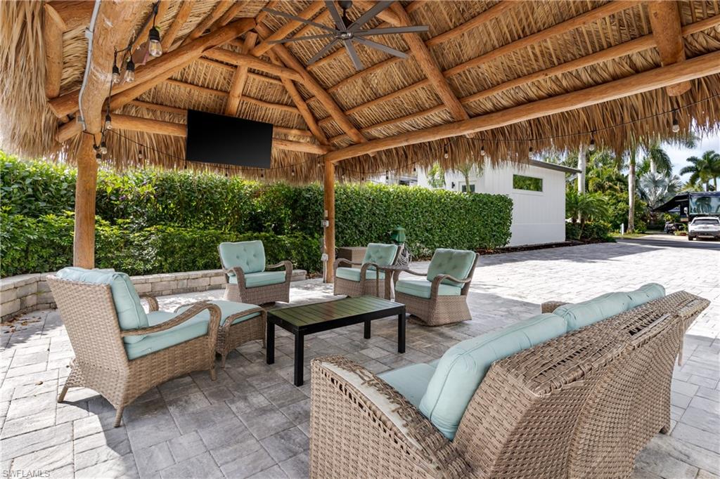 13550 Snapper Lane Naples, FL 34114 - Photo 13 of 35