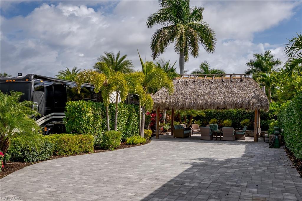 13550 Snapper Lane Naples, FL 34114 - Photo 3 of 35