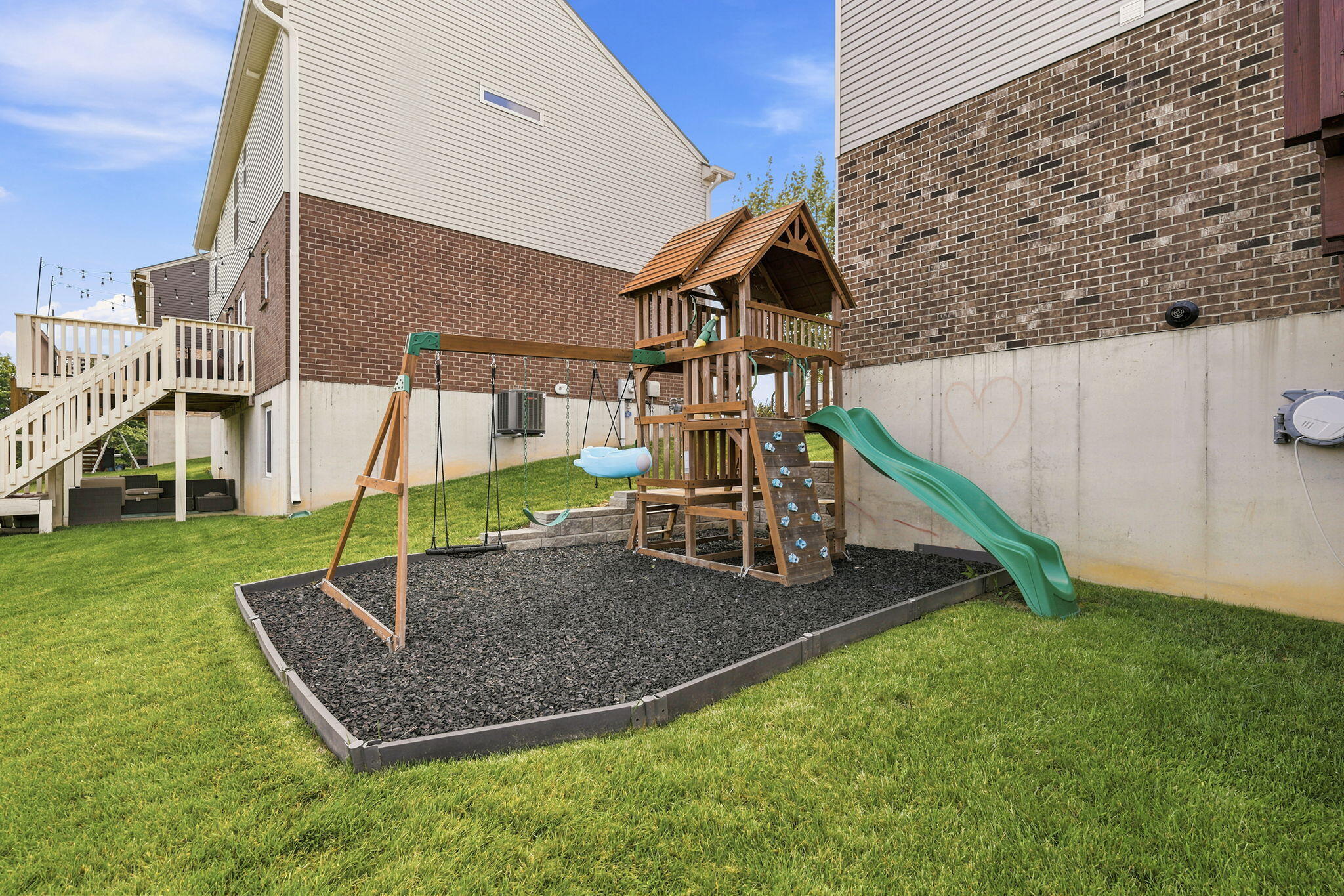 2708 Perth Court Hebron, KY 41048 - Photo 36 of 43 Playset stays