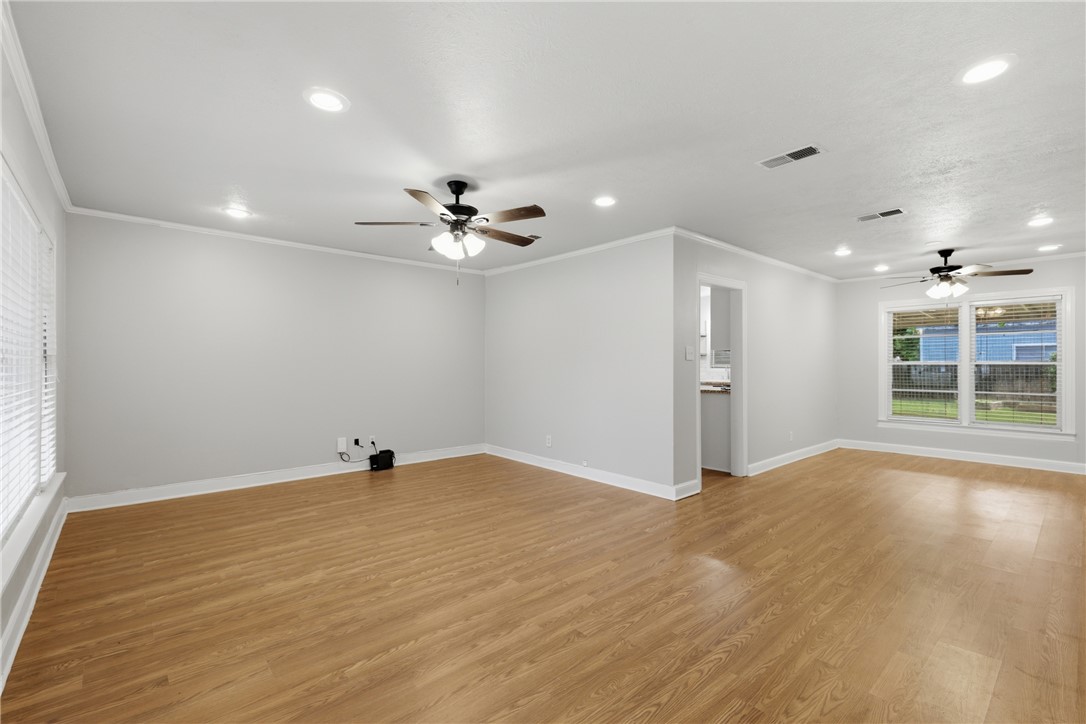 1504 Burt Street Bryan, TX 77802 - Photo 4 of 26