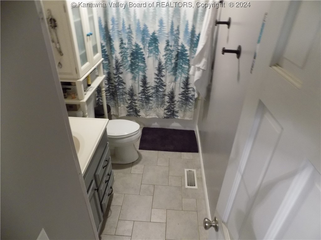 72 Chestnut Road Elkview, WV 25071 - Photo 9 of 11 Gallery Image 9