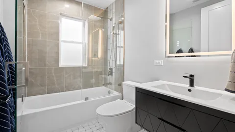 $900,000 | 5004 West Argyle Street, Chicago, IL 60630