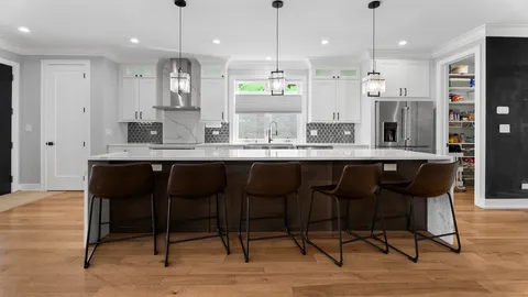 $925,000 | 5004 West Argyle Street, Chicago, IL 60630