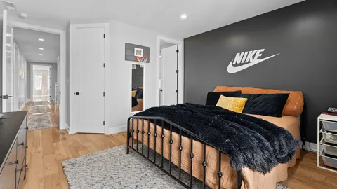 $900,000 | 5004 West Argyle Street, Chicago, IL 60630