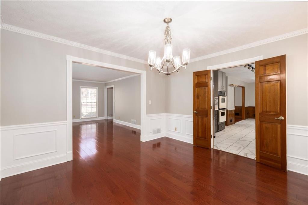 1594 Howell Highlands Smoke Rise, GA 30087 - Photo 12 of 55