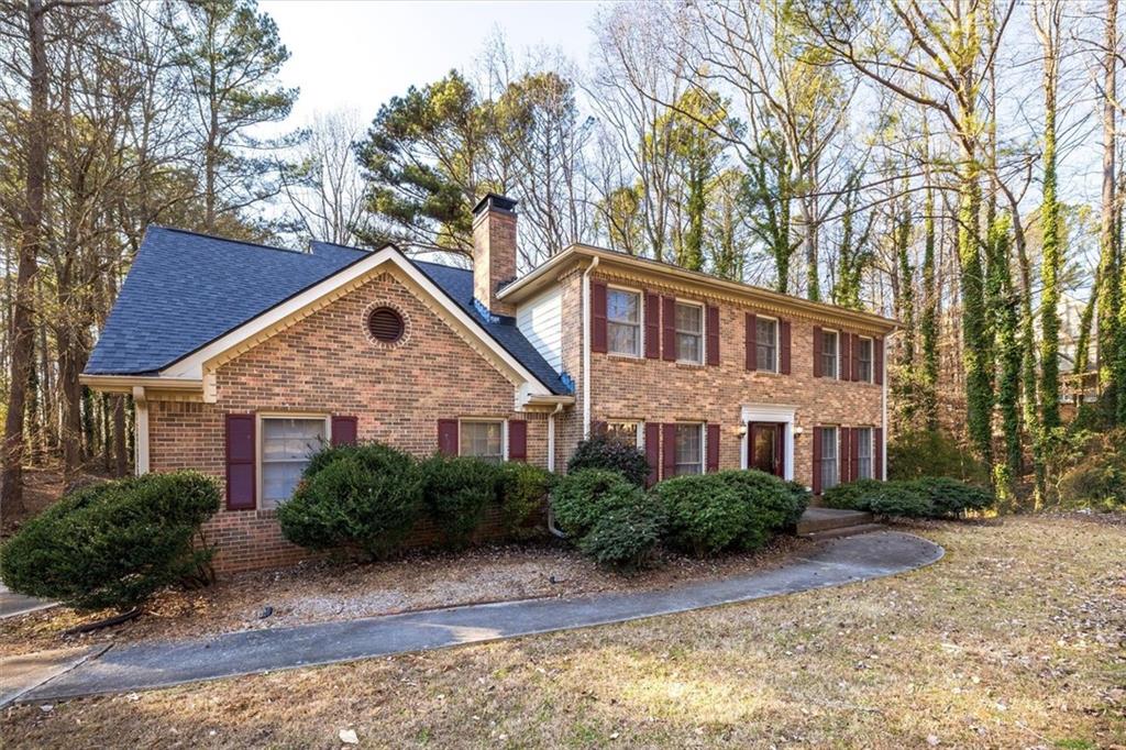 1594 Howell Highlands Smoke Rise, GA 30087 - Photo 6 of 55