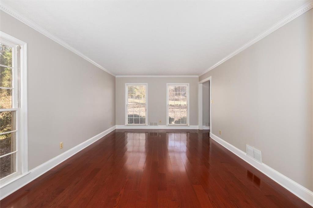 1594 Howell Highlands Smoke Rise, GA 30087 - Photo 10 of 55