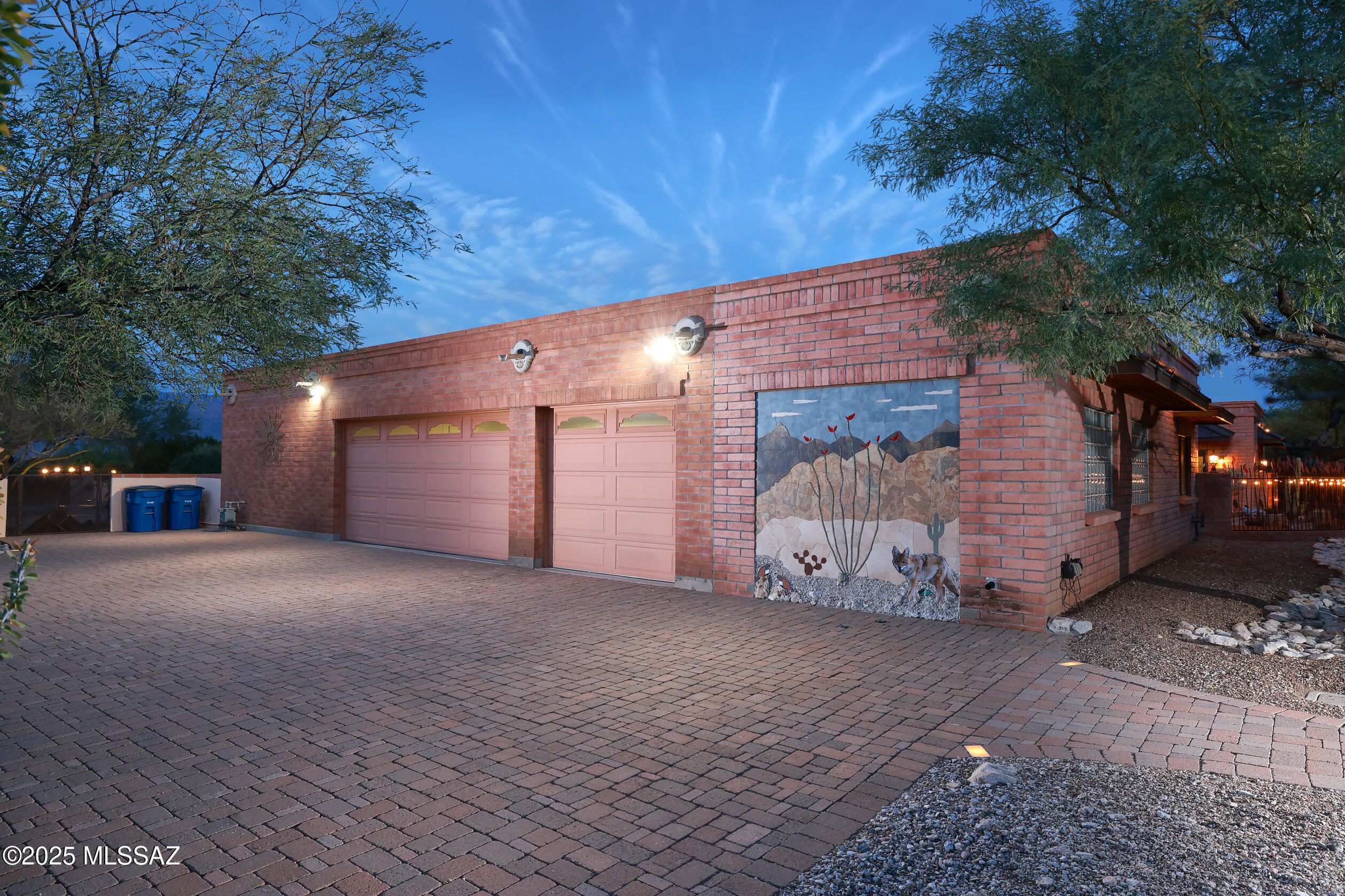 925 North Rancho Del Jefe Loop Tucson, AZ 85748 - Photo 37 of 52 a view of a house with a yard
