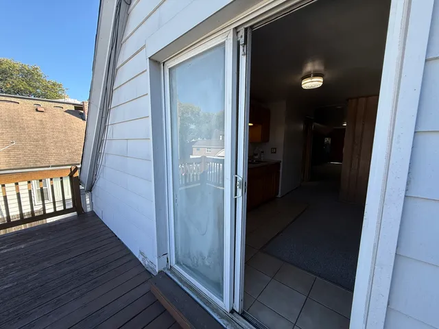 $2,800 | 4844 West Montrose Avenue, Chicago, IL 60630