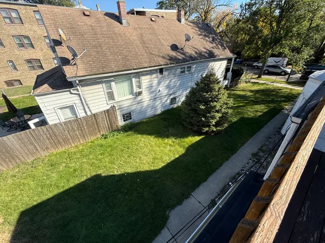 $2,800 | 4844 West Montrose Avenue, Chicago, IL 60630