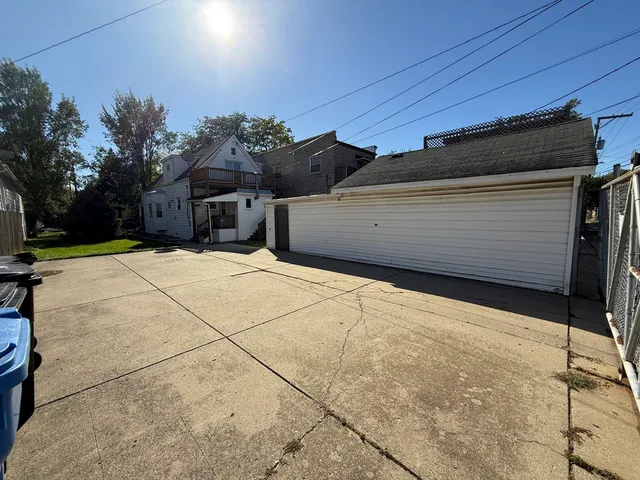 $2,800 | 4844 West Montrose Avenue, Chicago, IL 60630