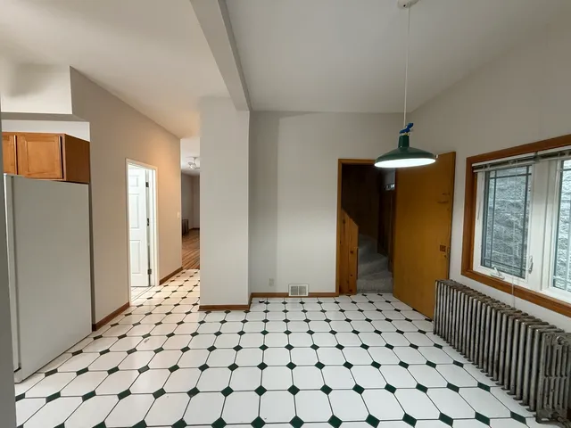 $2,800 | 4844 West Montrose Avenue, Chicago, IL 60630