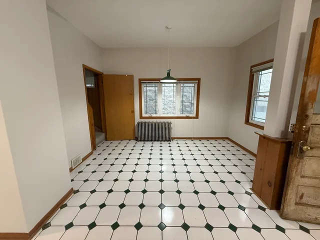 $2,800 | 4844 West Montrose Avenue, Chicago, IL 60630