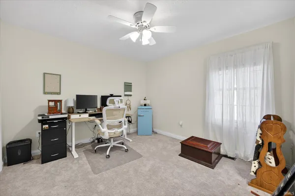 $379,999 | 692 North Parker Lane, Bloomfield, IN 47424