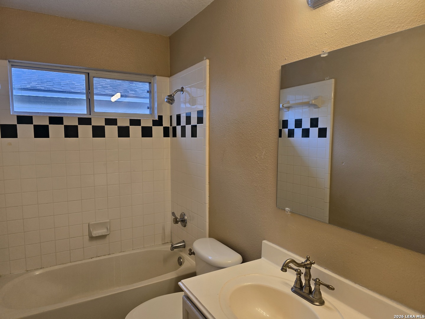 8230 Coppergate Converse, TX 78109 - Photo 7 of 17