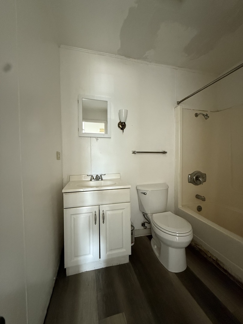 1627 Woodbine Drive, Unit 2 Round Lake Beach, IL 60073 - Photo 4 of 5