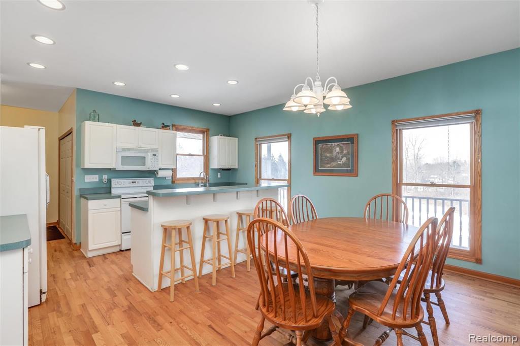 2085 South Hadley Road Ortonville, MI 48462 - Photo 7 of 35