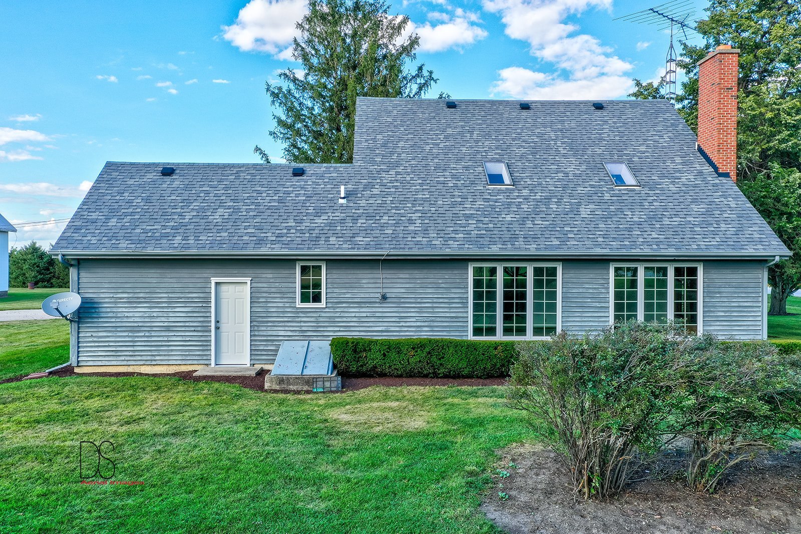 3883 East 2351st Road Serena, IL 60549 - Photo 22 of 33 a view of a house with a yard