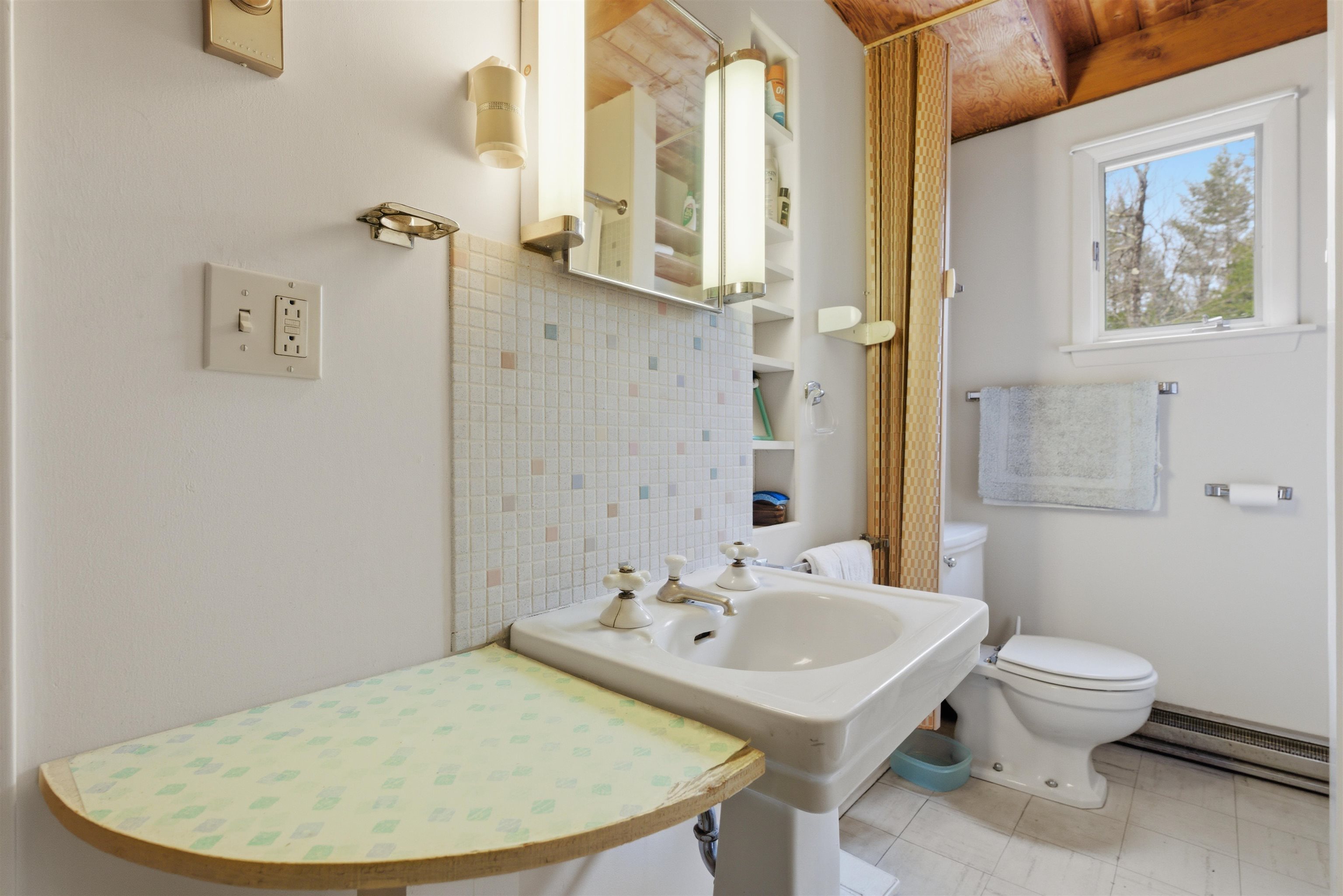 2936 Hapgood Pond Road Peru, VT 05152 - Photo 14 of 28