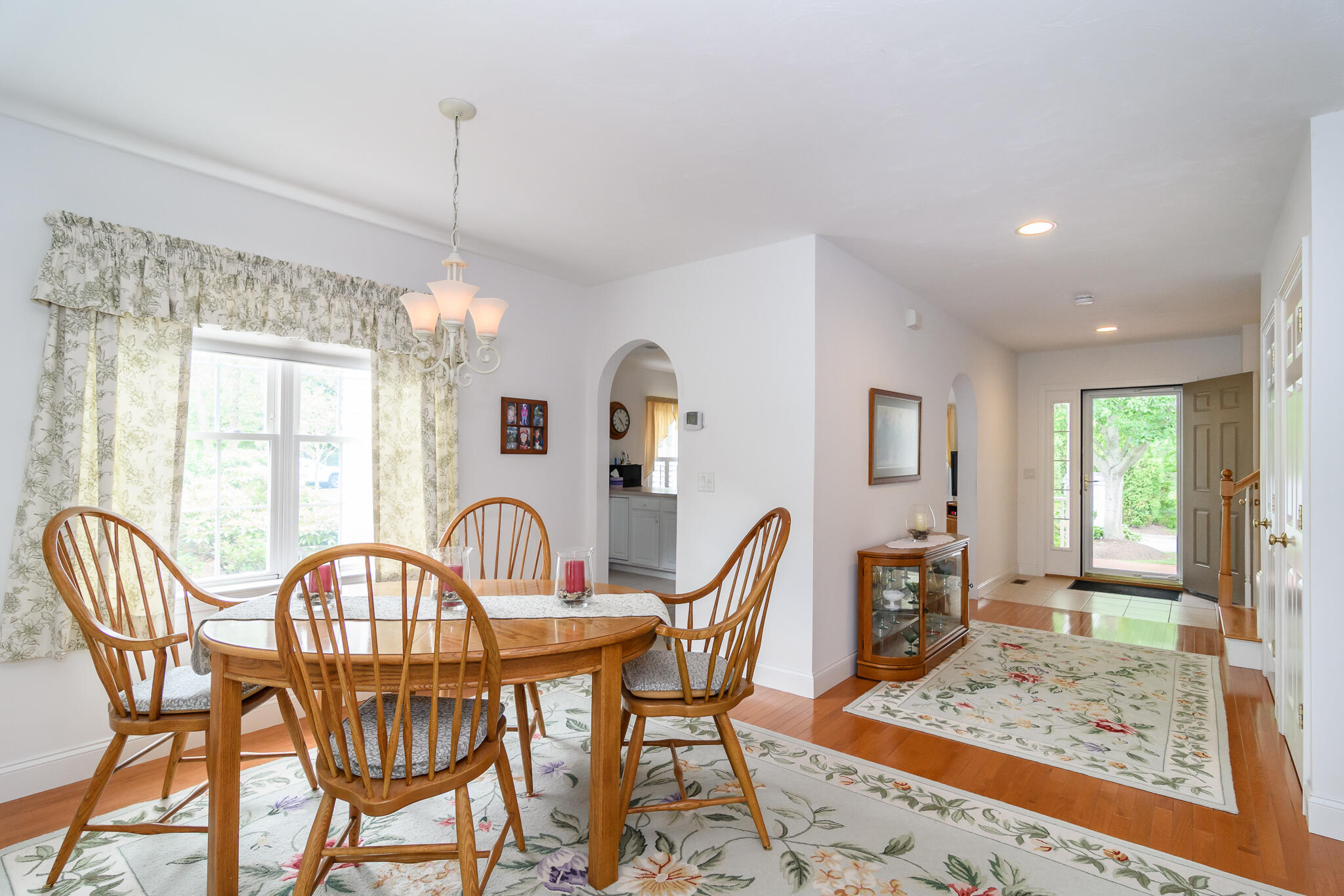 6 Hollyhock Knoll Court Buzzards Bay, MA 02532 - Photo 9 of 27 Dining B_WEB (3)