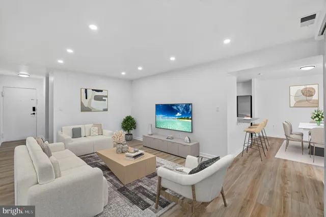 $2,100 | 8481 Greenbelt Road, Unit 201, Greenbelt, MD 20770