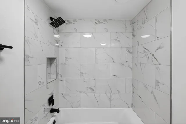 $2,100 | 8481 Greenbelt Road, Unit 201, Greenbelt, MD 20770