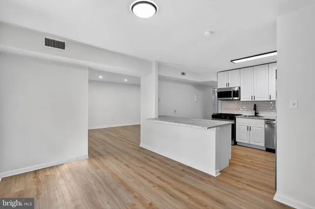 $2,100 | 8481 Greenbelt Road, Unit 201, Greenbelt, MD 20770