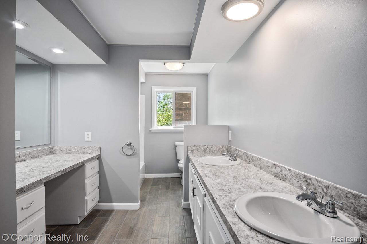 2174 Palms Rd-13.jpg
