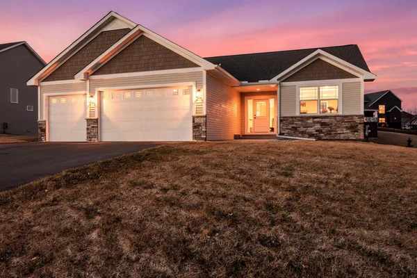 $549,900 | 1290 Knight Lane, Watertown, MN 55388