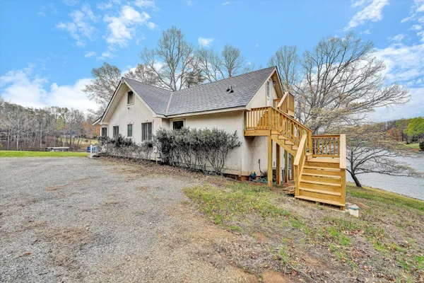 $1,600,000 | 1154 Acorn Drive, Moneta, VA 24121